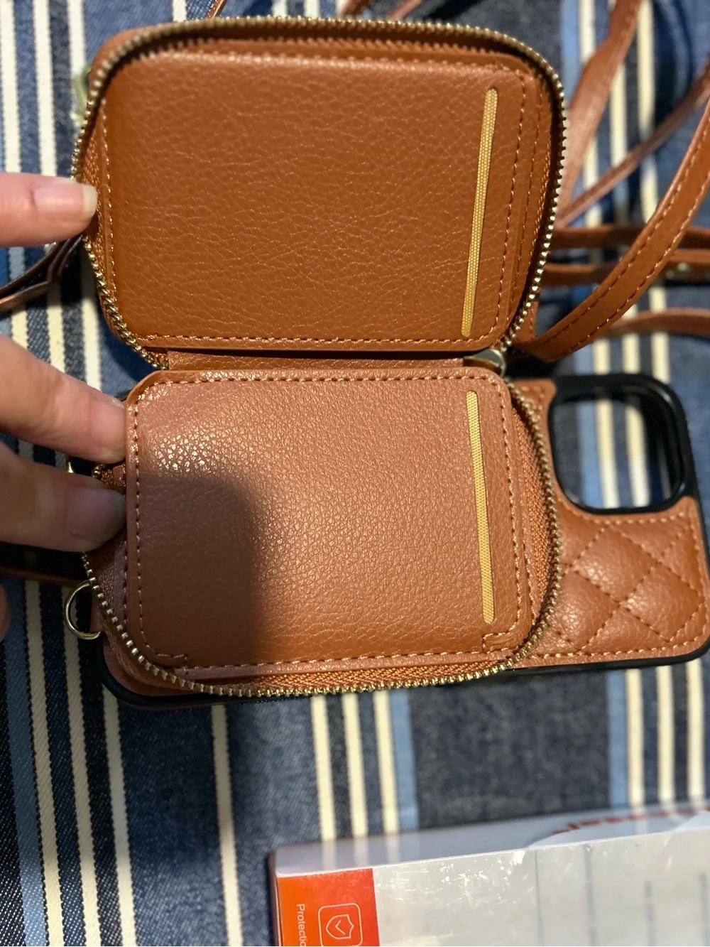 Quilted Brown Leather Crossbody Phone Case with Card Pocket and Detachable Strap